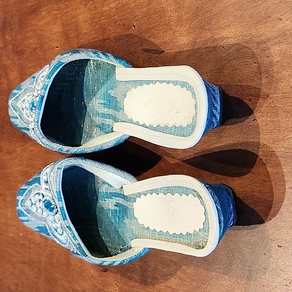 Moroccan Slipper Shoes - Picture 3 of 3
